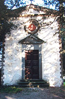 Villa dell'Ugo, Tomba della famiglia Amici Grossi
