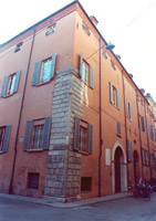 Modena. House where Amici was born in via dei Servi