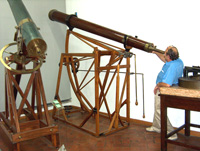 Il tubo del rifrattore Amici II sulla sua montatura originale all'Istituto e Museo di Storia della Scienza di Firenze